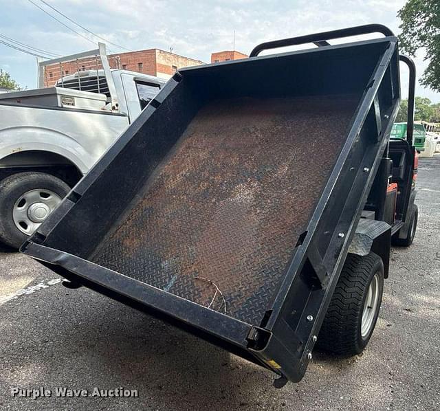 Image of Cushman Turf Truckster equipment image 4