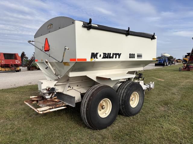 Image of Dalton Ag. Mobility 800 equipment image 2