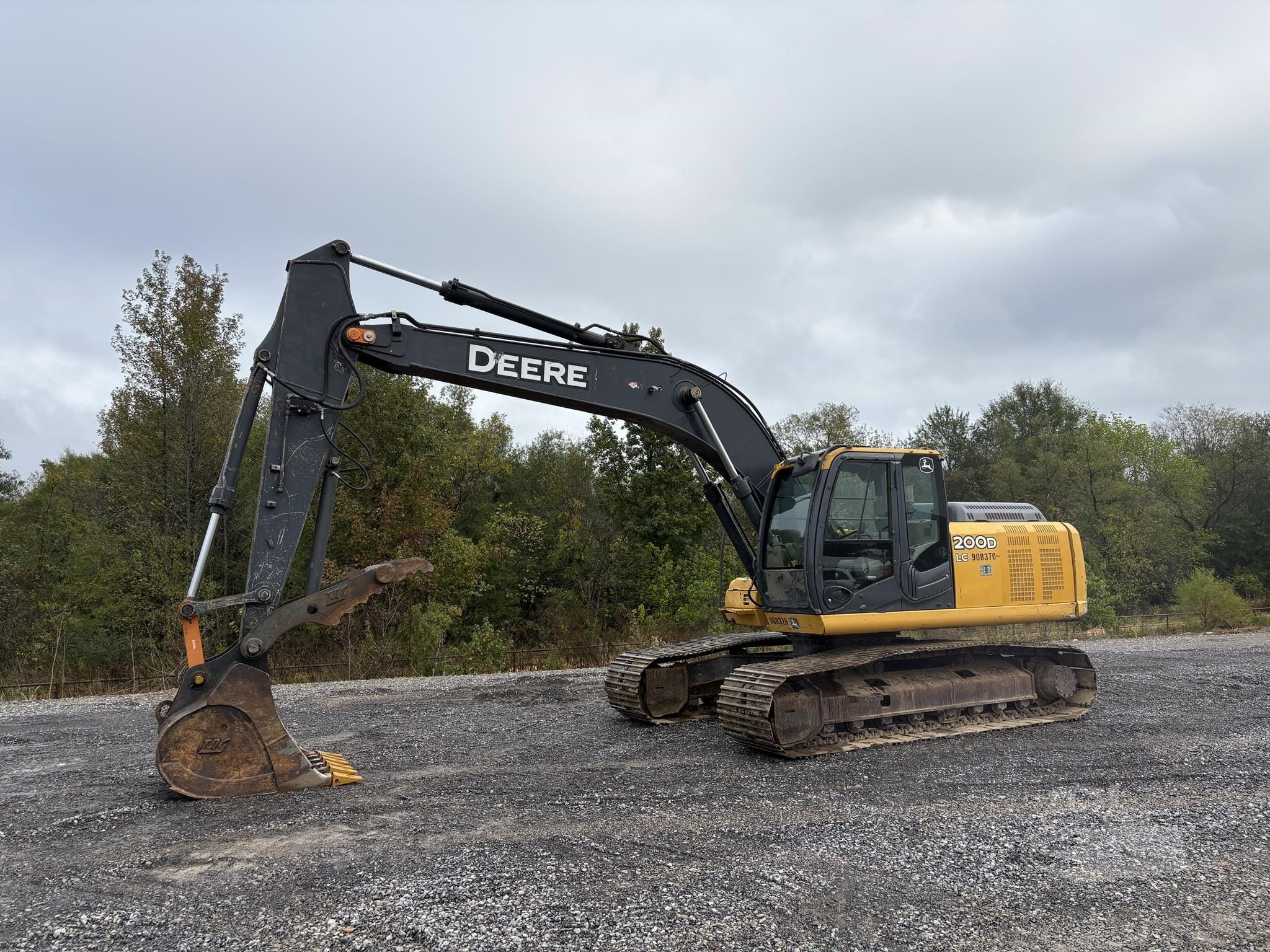 Main image John Deere 200D