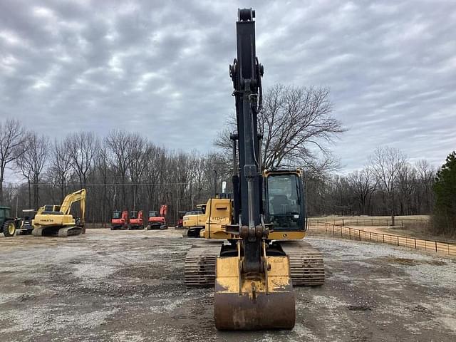 Image of John Deere 210G equipment image 3