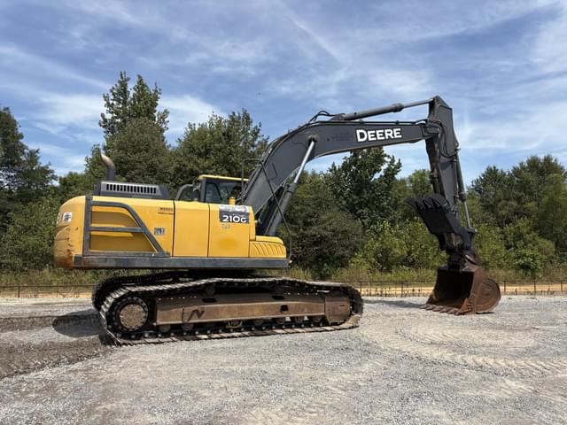 Image of John Deere 210G LC equipment image 3