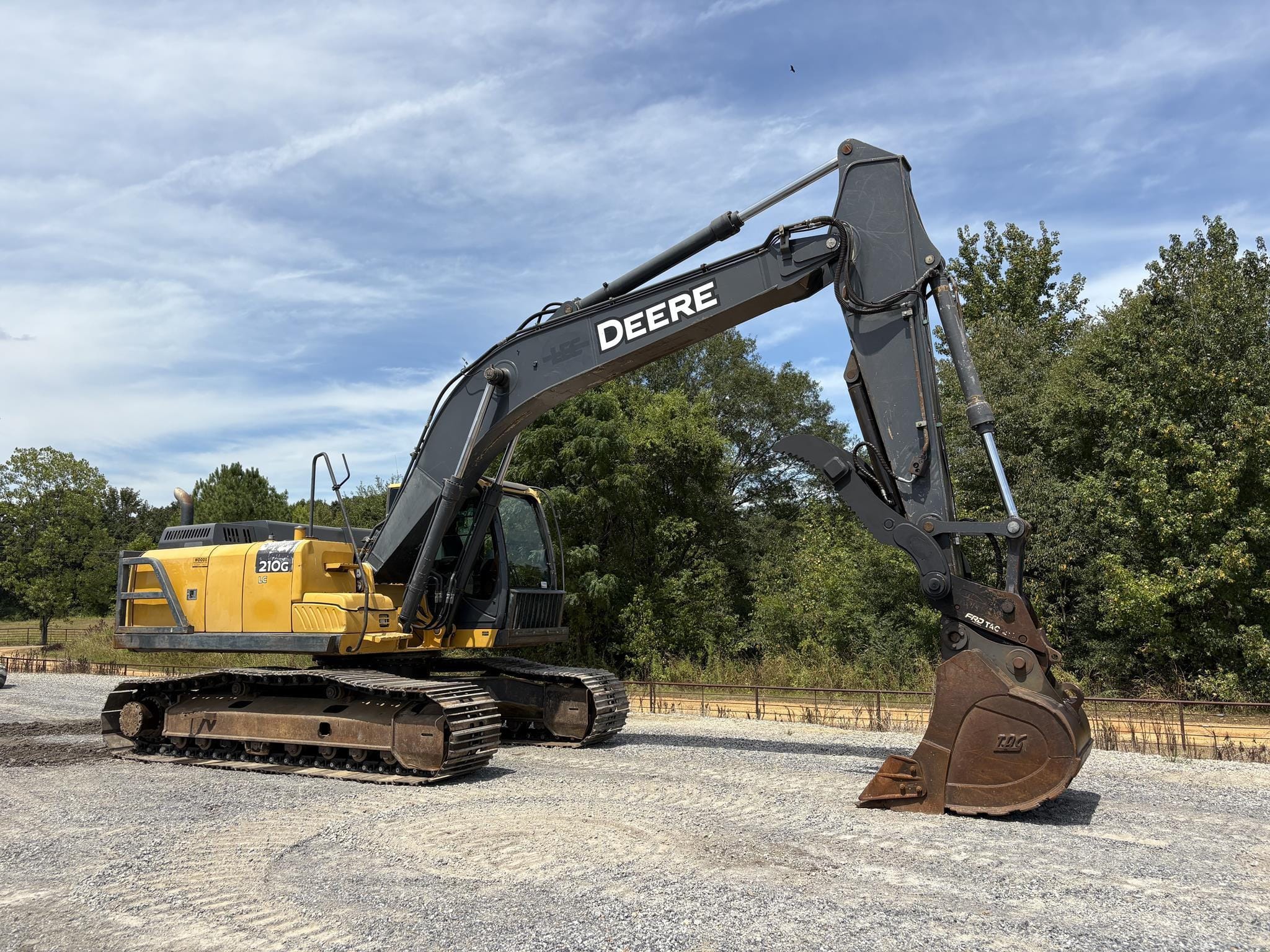 2012 John Deere 210G LC Equipment Image0