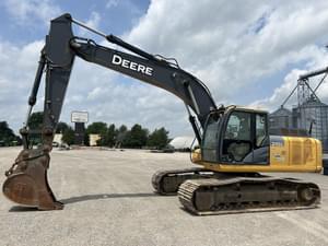 2012 John Deere 210G LC Image