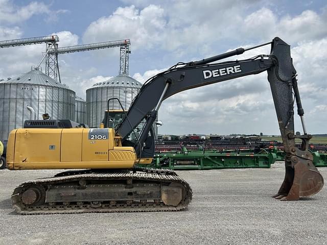 Image of John Deere 210G LC equipment image 3