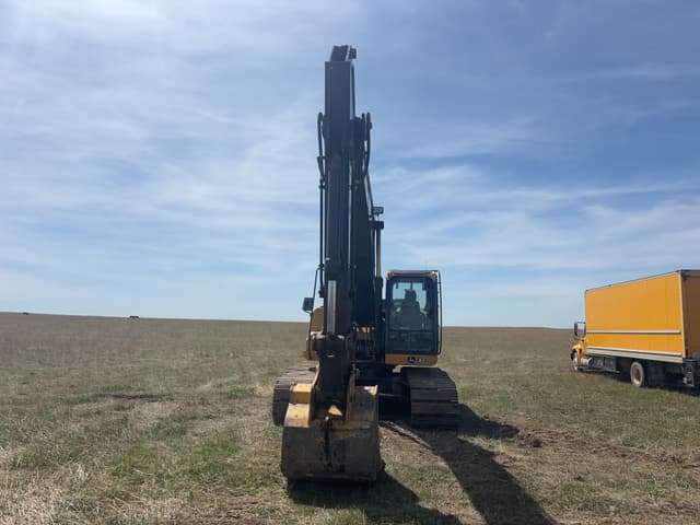 Image of John Deere 210G LC equipment image 3