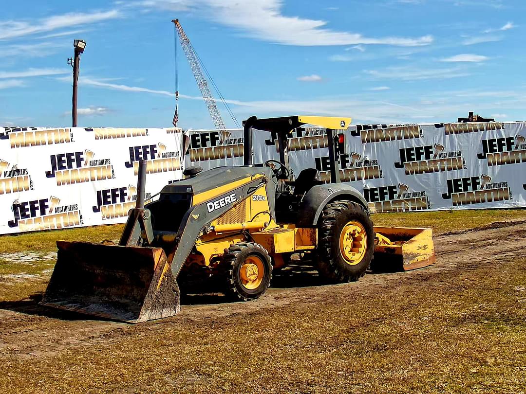 Image of John Deere 210K Primary image