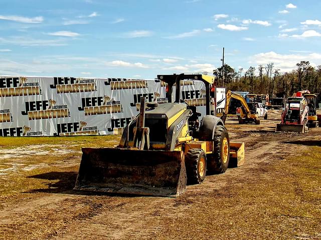 Image of John Deere 210K equipment image 1