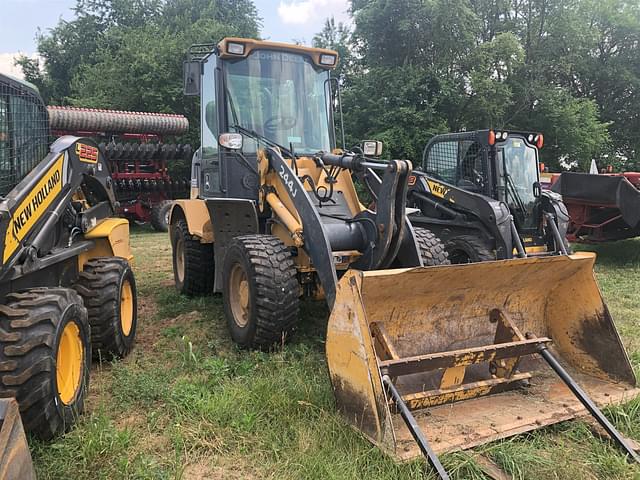 Image of John Deere 244J equipment image 2