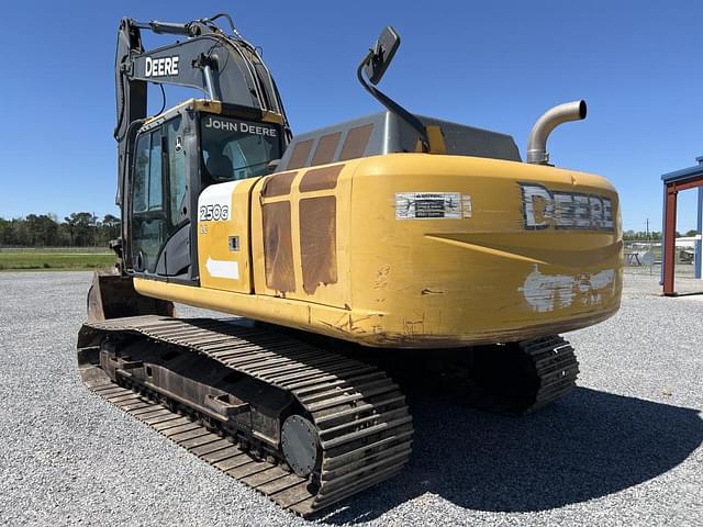 Image of John Deere 250G LC equipment image 2