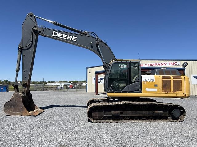 Image of John Deere 250G LC equipment image 1