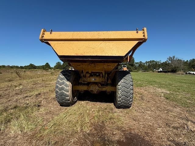 Image of John Deere 300D equipment image 3