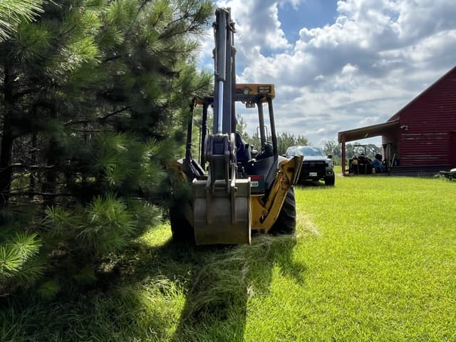 Image of John Deere 310J equipment image 1