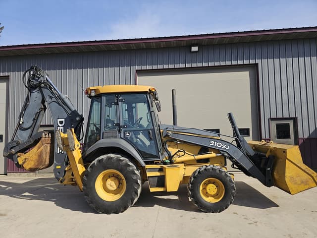 Image of John Deere 310SJ equipment image 1