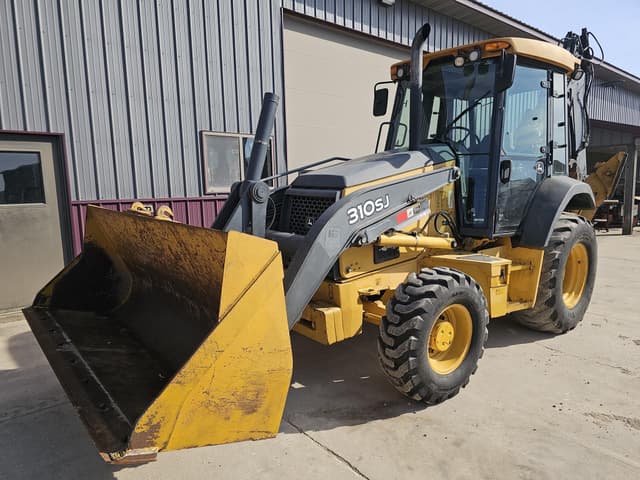 Image of John Deere 310SJ equipment image 3