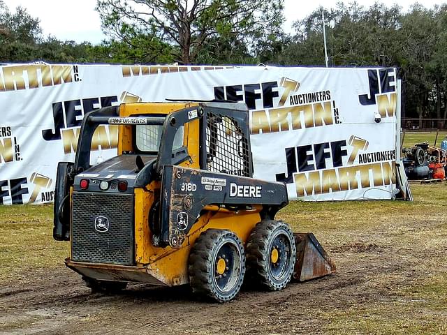 Image of John Deere 318D equipment image 4