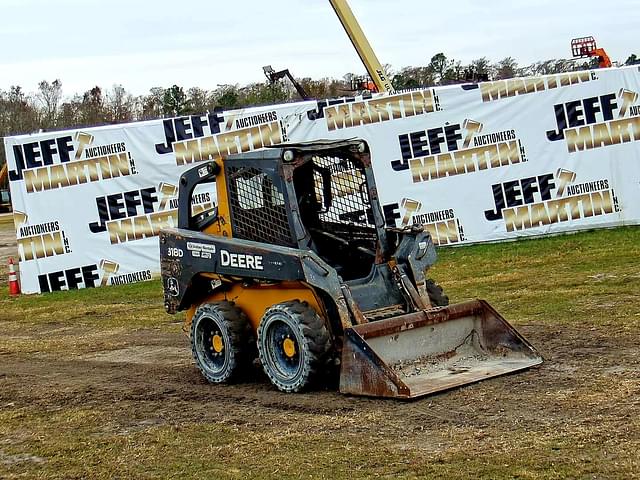 Image of John Deere 318D equipment image 2