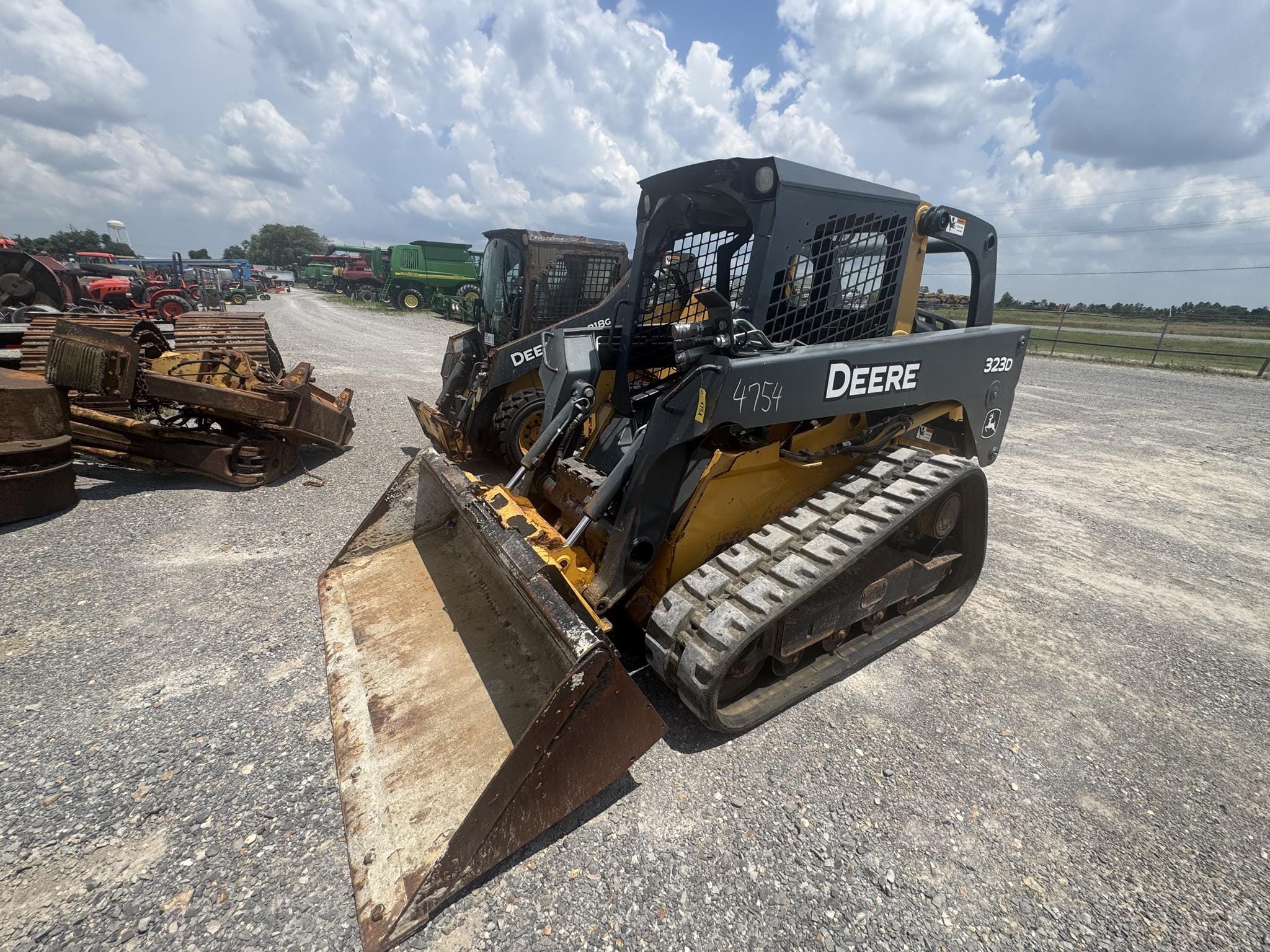 2012 John Deere 323D Equipment Image0