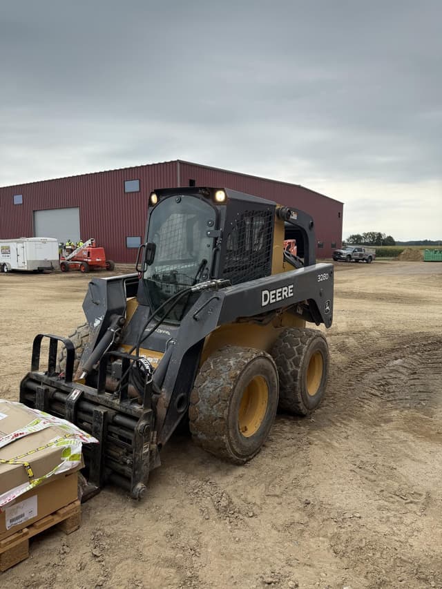 Image of John Deere 328D equipment image 4