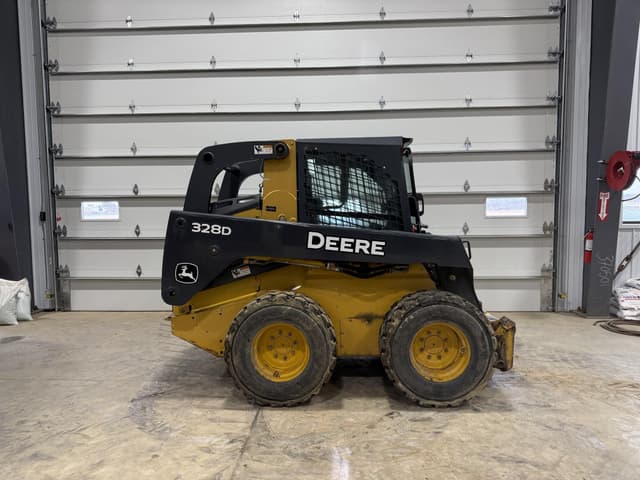 Image of John Deere 328D equipment image 1