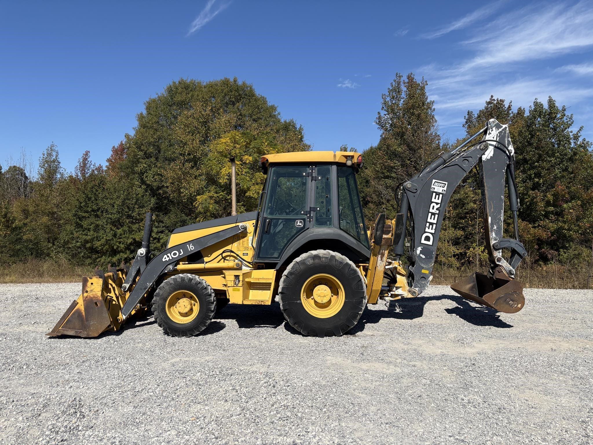 Main image John Deere 410J