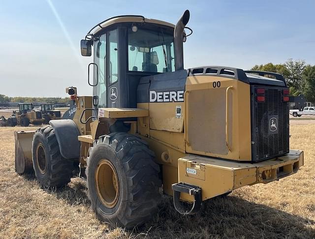 Image of John Deere 544K equipment image 3