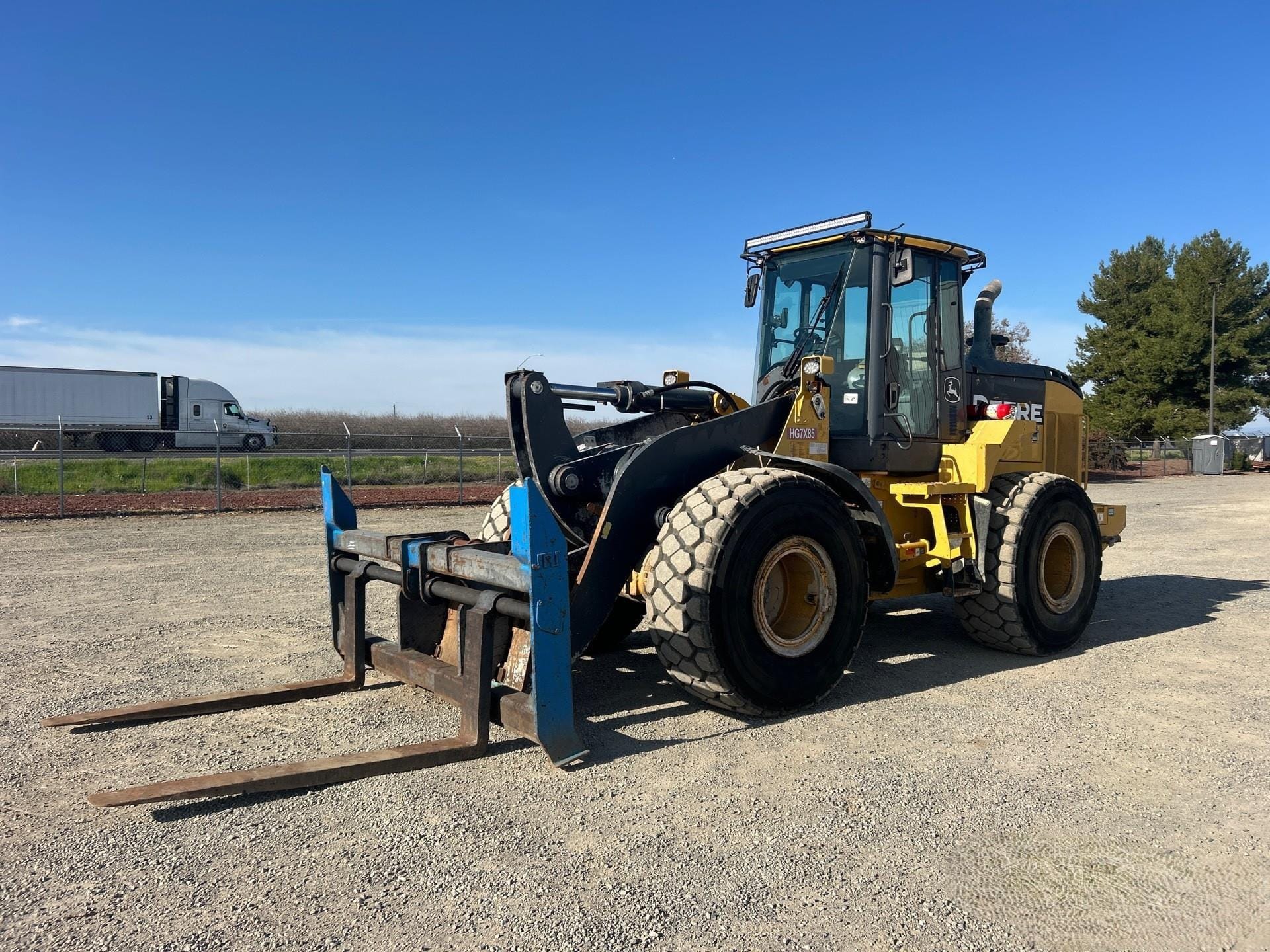 2012 John Deere 644K Equipment Image0