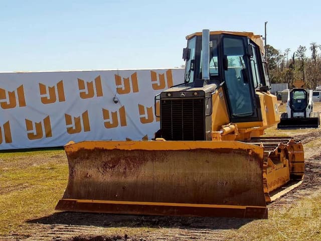 Image of John Deere 700J LGP equipment image 1