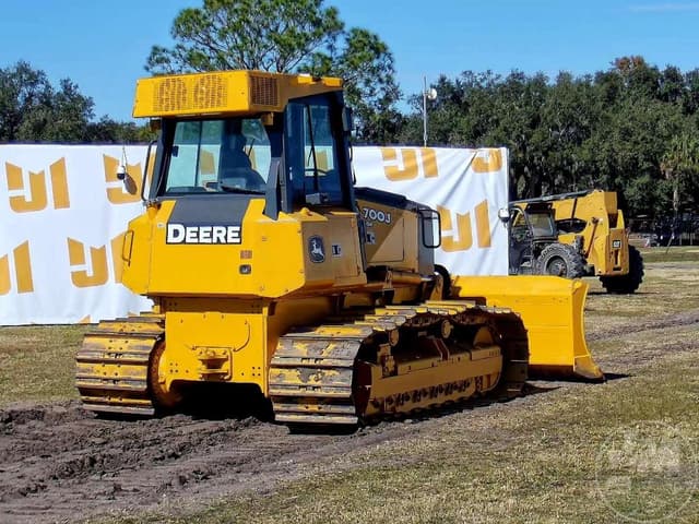 Image of John Deere 700J LGP equipment image 4