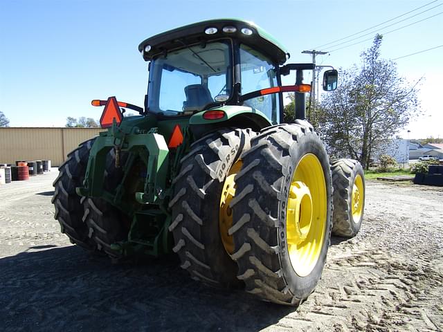 Image of John Deere 8310R equipment image 3