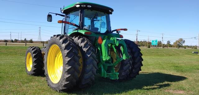 Image of John Deere 8335R equipment image 1