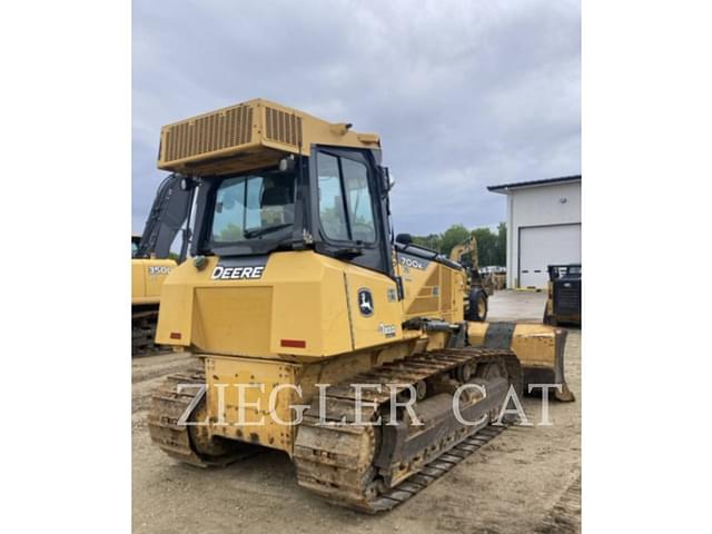 Image of John Deere 700K equipment image 4