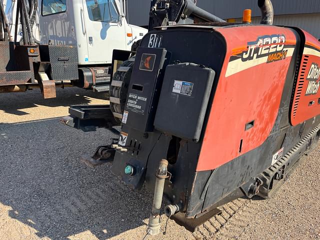 Image of Ditch Witch JT1220 equipment image 2