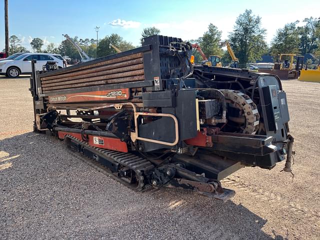 Image of Ditch Witch JT1220 equipment image 4