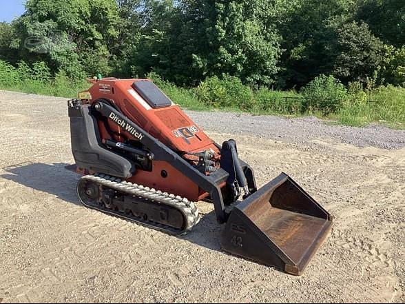 Image of Ditch Witch SK650 equipment image 3