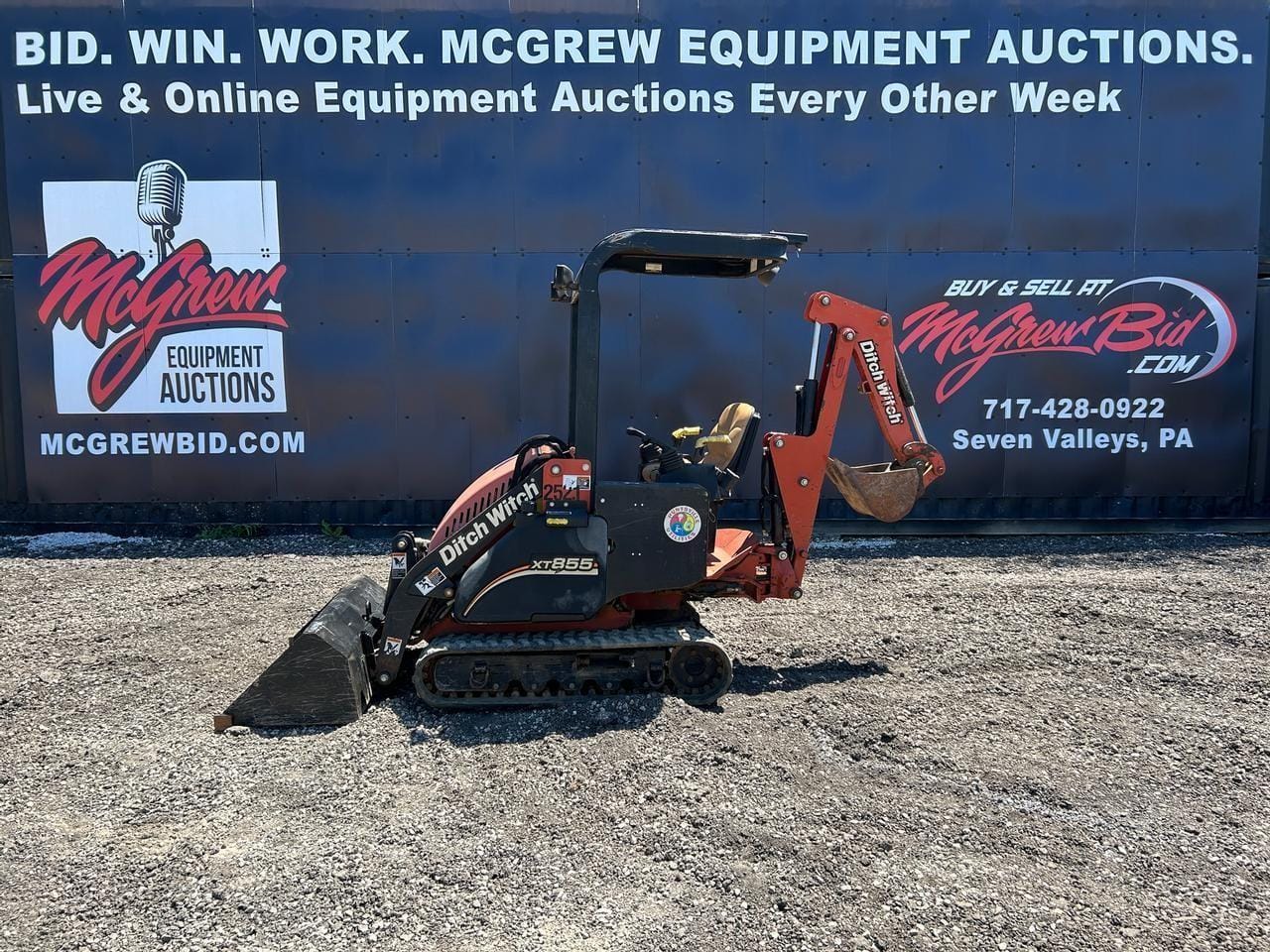 2012 Ditch Witch XT855 Equipment Image0