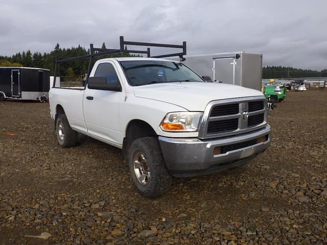 Image of Dodge Ram 2500 equipment image 2