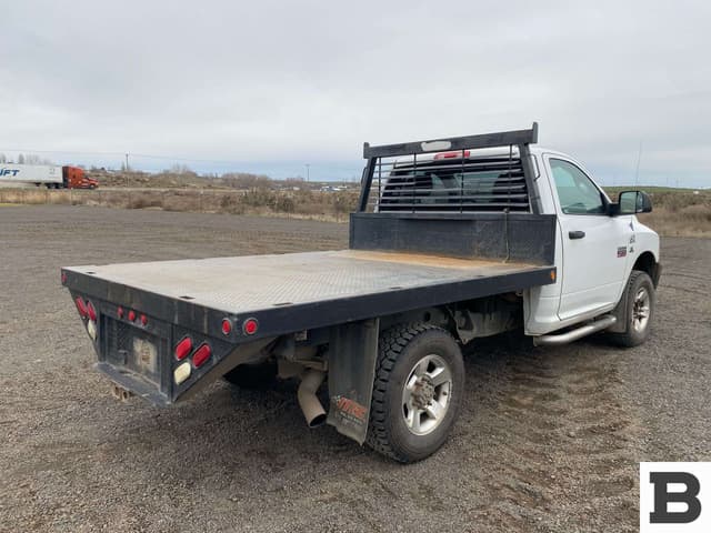 Image of Dodge Ram 2500 equipment image 4