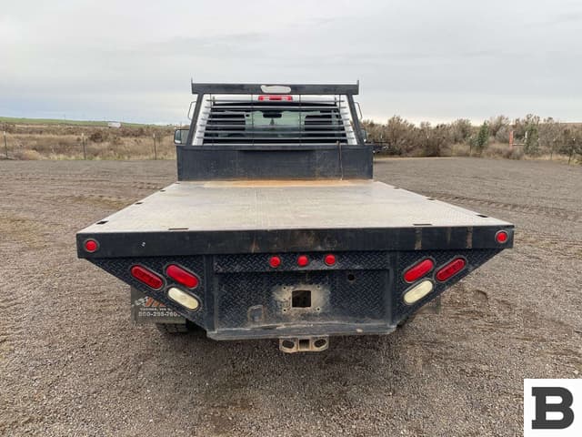 Image of Dodge Ram 2500 equipment image 3