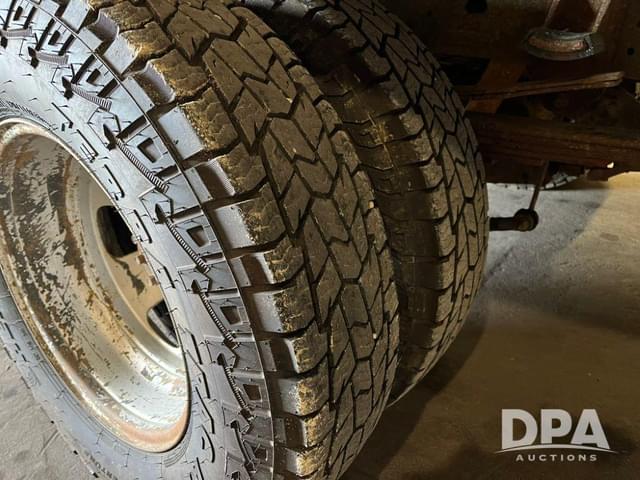 Image of Dodge Ram 3500 equipment image 4