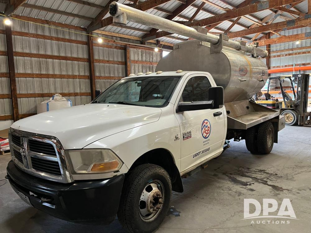 2012 Dodge Ram 3500 Equipment Image0
