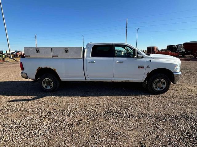 Image of Dodge Ram 3500 equipment image 4