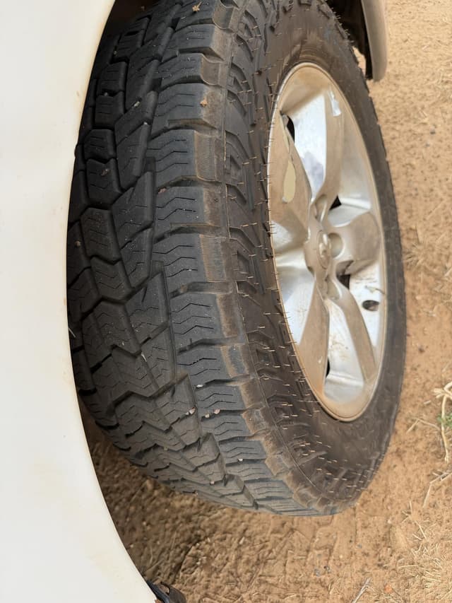 Image of Dodge Ram 1500 equipment image 2