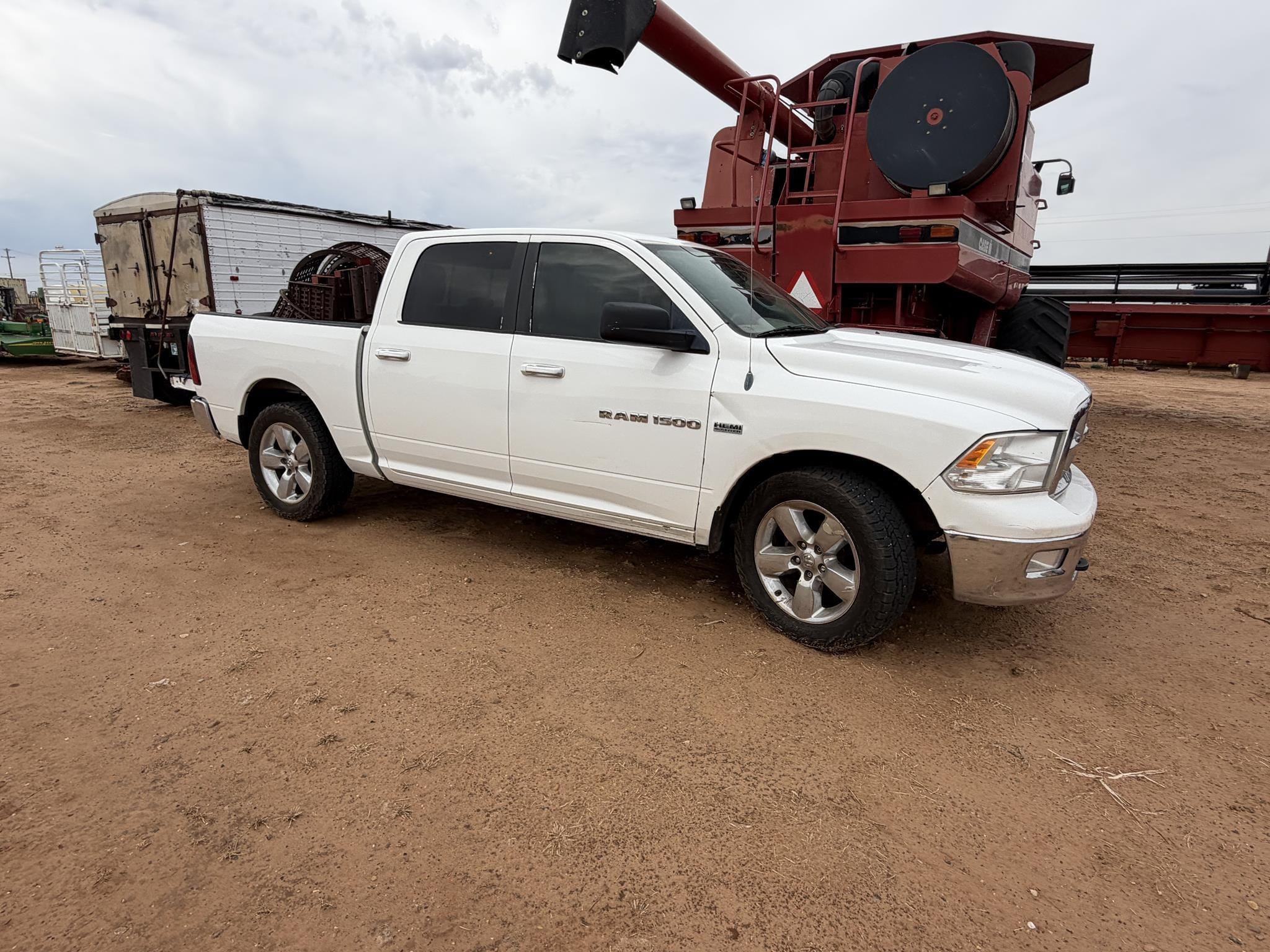 2012 Dodge Ram 1500 Equipment Image0