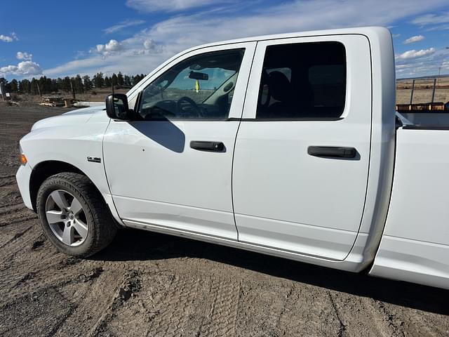 Image of Dodge Ram 1500 equipment image 2