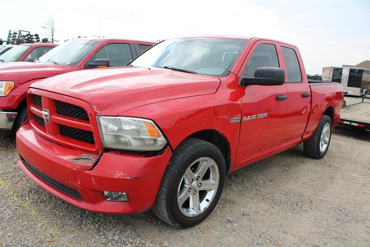 2012 Dodge Ram 1500 Equipment Image0