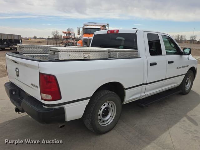 Image of Dodge Ram 1500 equipment image 4