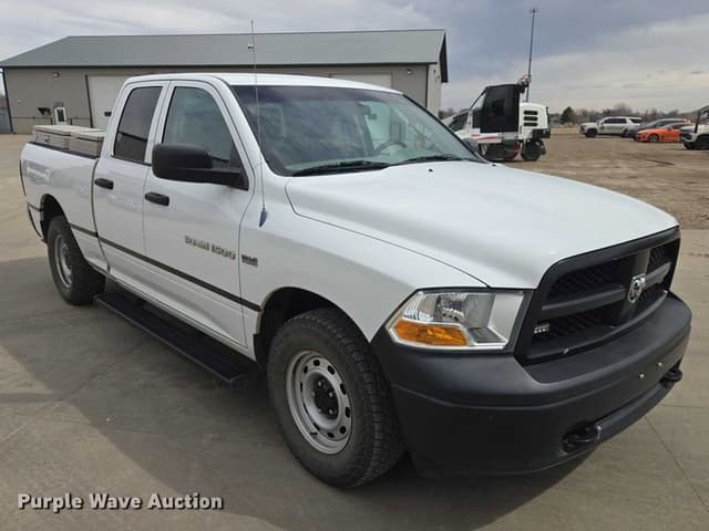 Image of Dodge Ram 1500 equipment image 2