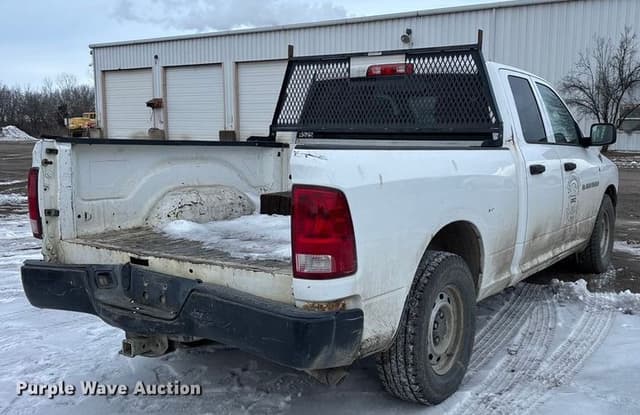 Image of Dodge Ram 1500 equipment image 4