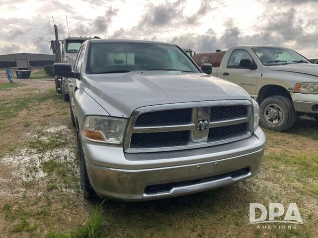 Image of Dodge Ram 1500 equipment image 3