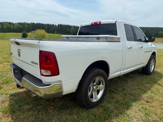 Image of Dodge Ram 1500 equipment image 3